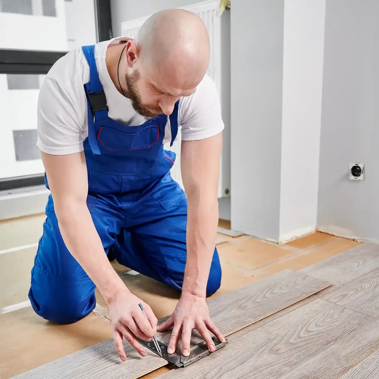 Flooring Installation – Expert Laminate Flooring Services Flooring Installation – Durable and Stylish Laminate Flooring