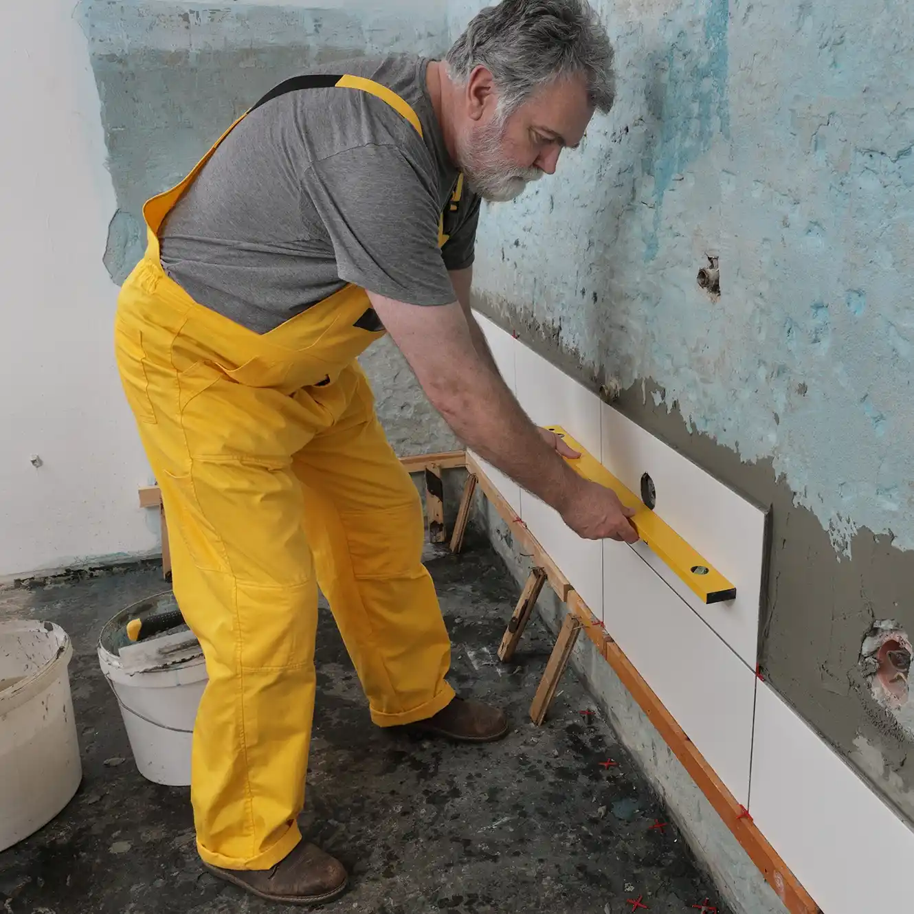 Wall Tile Installation – Expert Craftsmanship for a Modern Look Wall Tile Installation – Stylish and Durable Tiling for Any Space